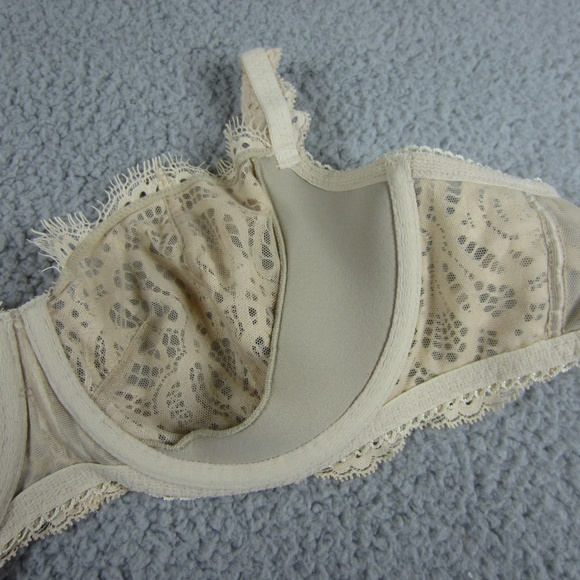 Victoria's Secret Bras  size 32DDD Dream Angles Push-up unlined lace underwire - Picture 9 of 16